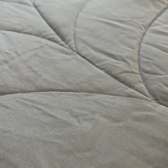 Weighted lap blanket 7.5 lbs, 41x53” - Picture 2 of 4